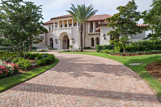 Best Local Driveway Pavers  in Long Beach, MS